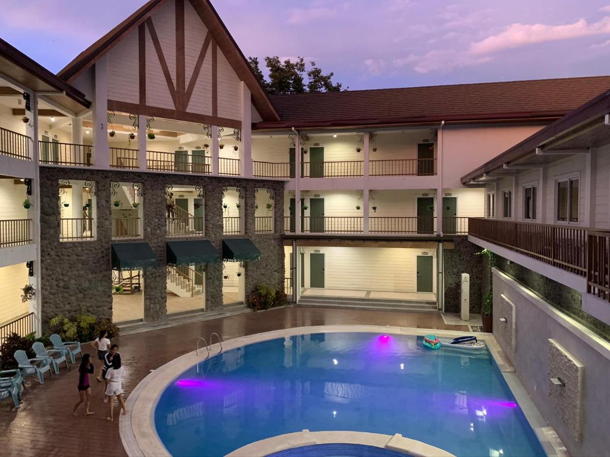 Sola Hotel Laoag Kültér fotó