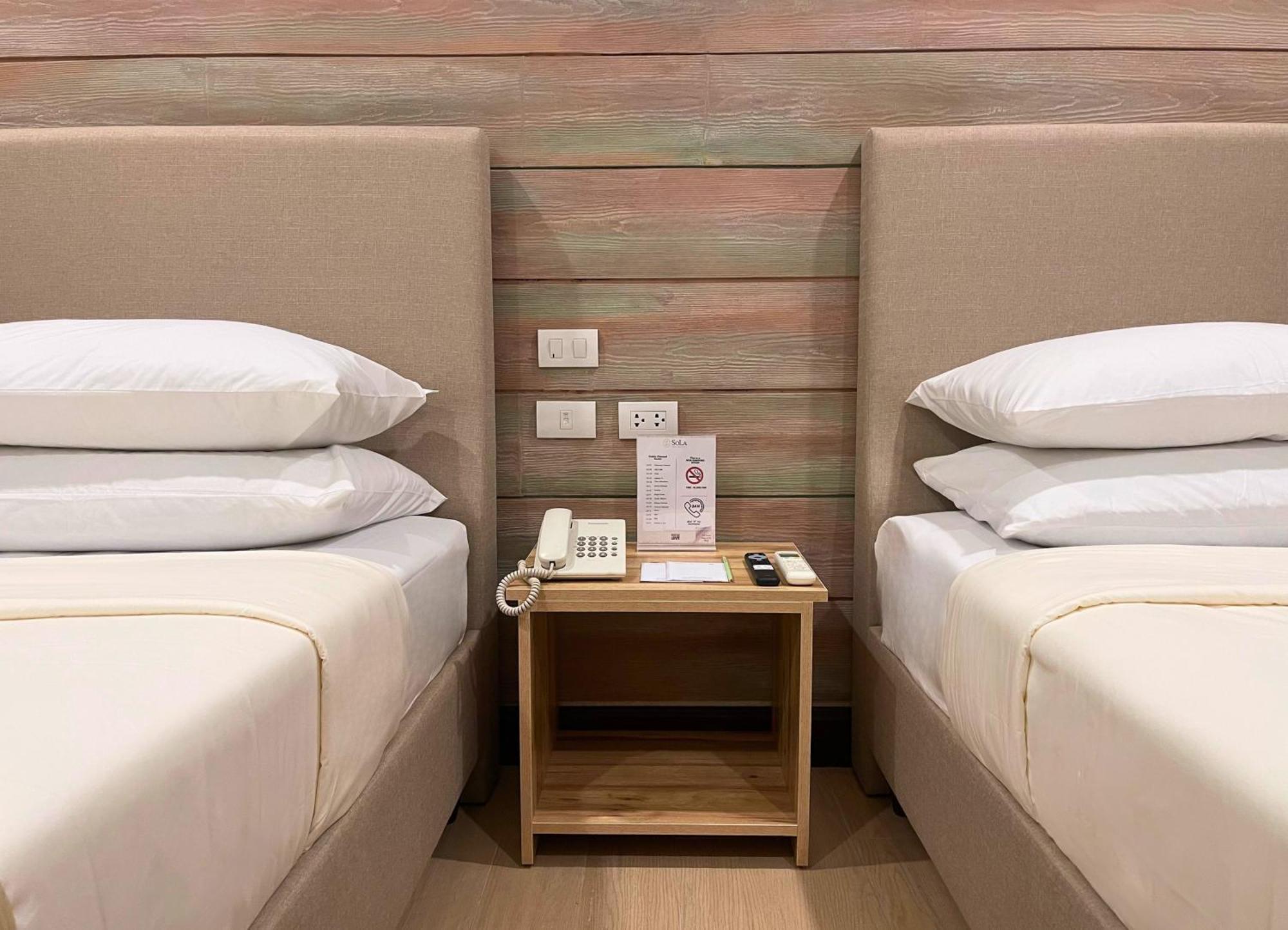Sola Hotel Laoag Kültér fotó